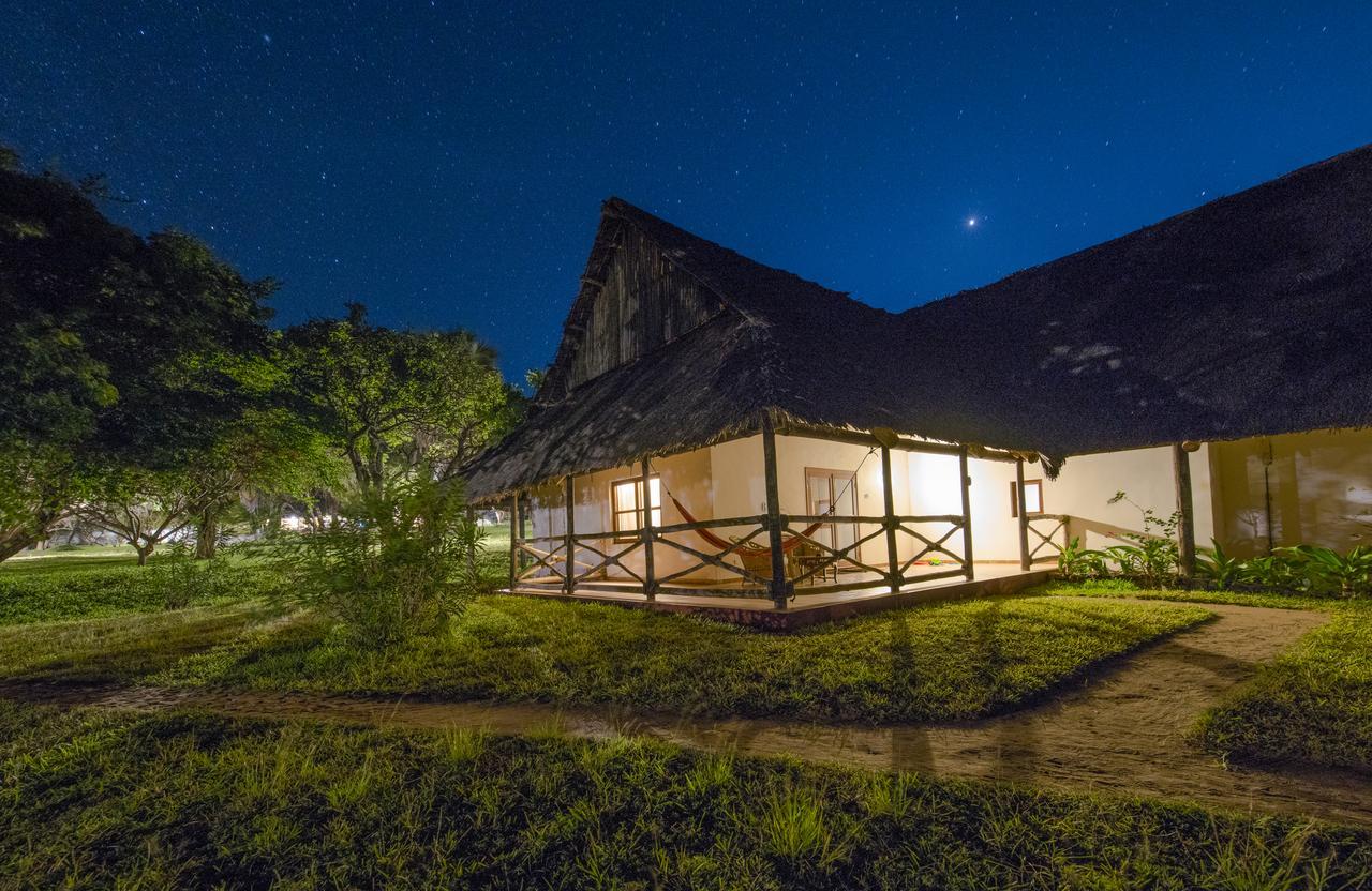 Amani Beach Resort Kutani Exterior photo