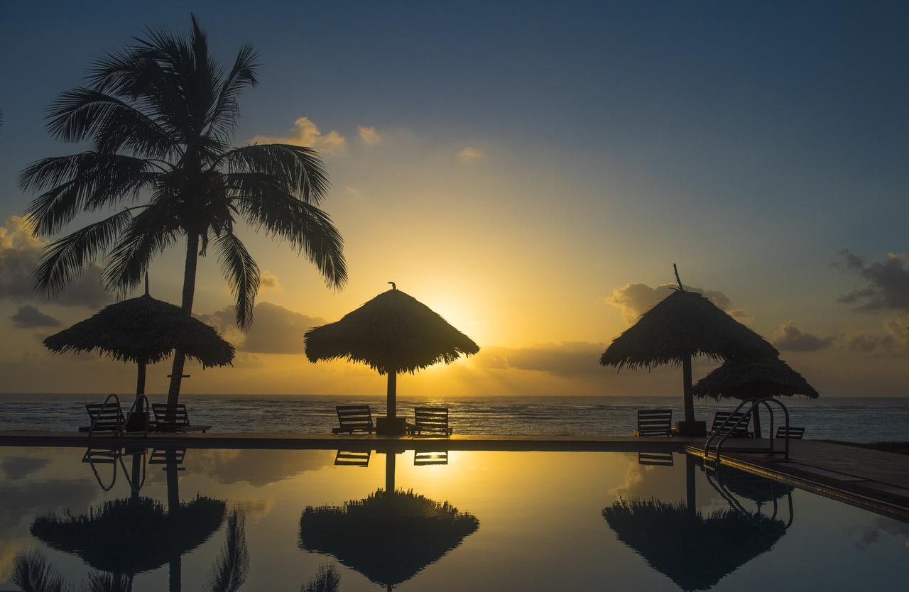 Amani Beach Resort Kutani Exterior photo